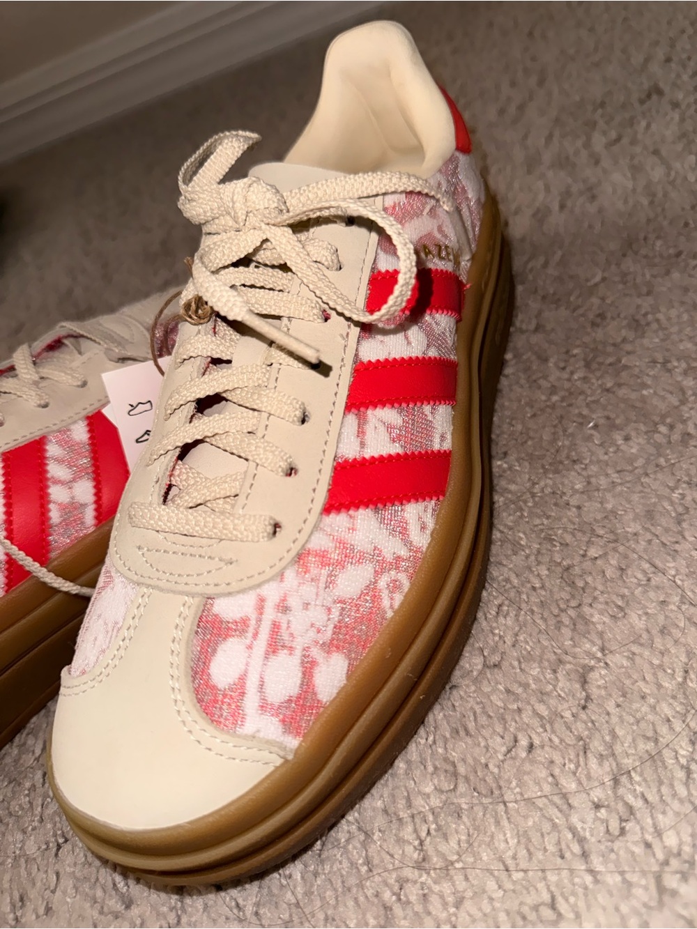 Adidas Cream & Red Patterned Low-Top Sneakers Liberty London Gazelle - Picture 2 of 9